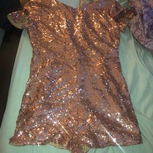 One Piece sequin short set never wore